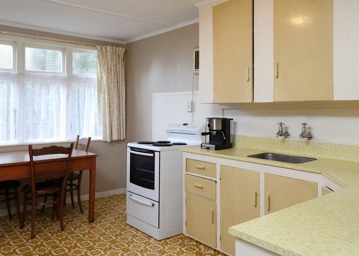  at 77 Romahapa Road, Balclutha, Clutha, Otago