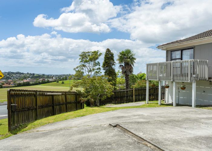  at 28 Beauchamp Drive, Massey, Auckland