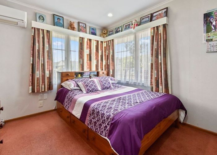  at 6 Lansdown Avenue, Papatoetoe, Manukau City, Auckland