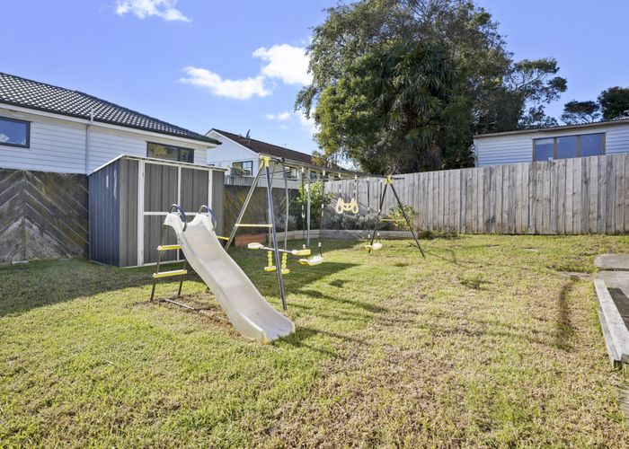  at 8 Santiago Crescent, Unsworth Heights, North Shore City, Auckland