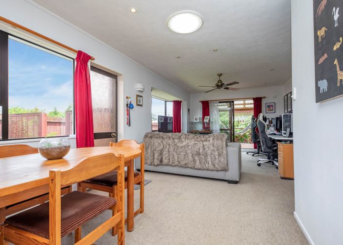  at 5/4074 Great North Road, Glen Eden, Auckland