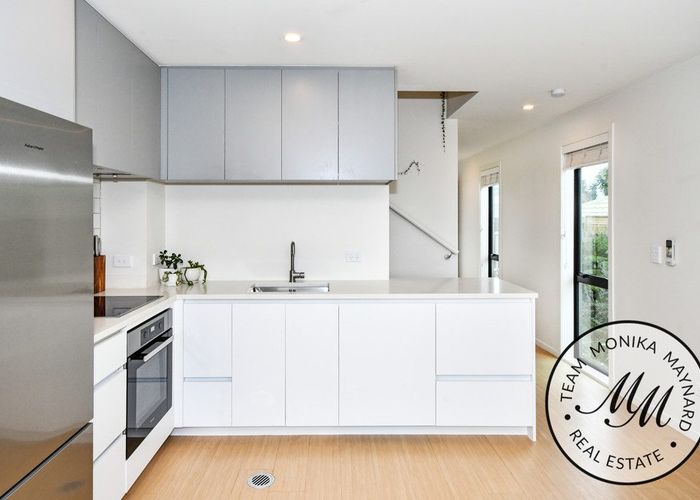  at 644B Massey Road, Mangere, Auckland