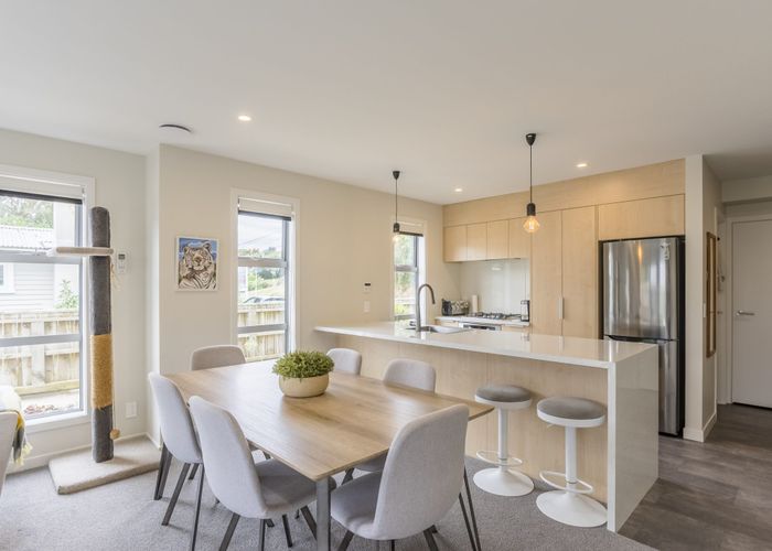  at 23B Hinau Street, Tawa, Wellington