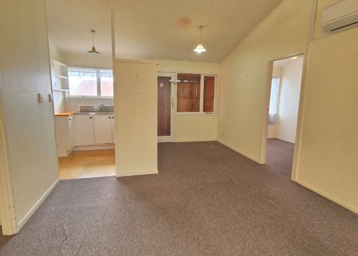  at 1/43 The Avenue, Lynfield, Auckland