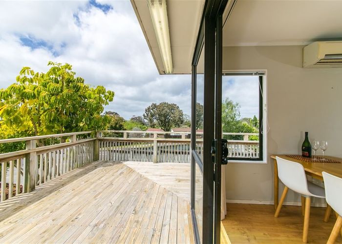  at 4 Amery Place, West Harbour, Waitakere City, Auckland