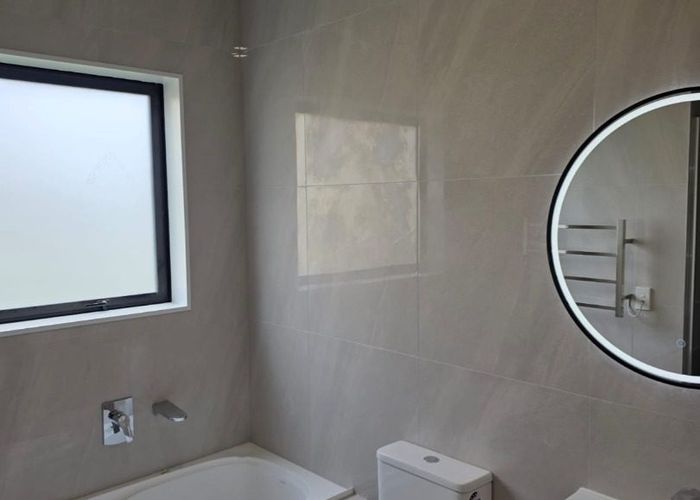  at 557A Massey Road , Mangere, Manukau City, Auckland