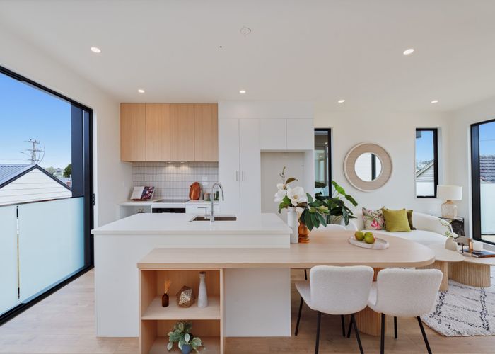  at Lot 3/6 Shakespeare Road, Milford, North Shore City, Auckland