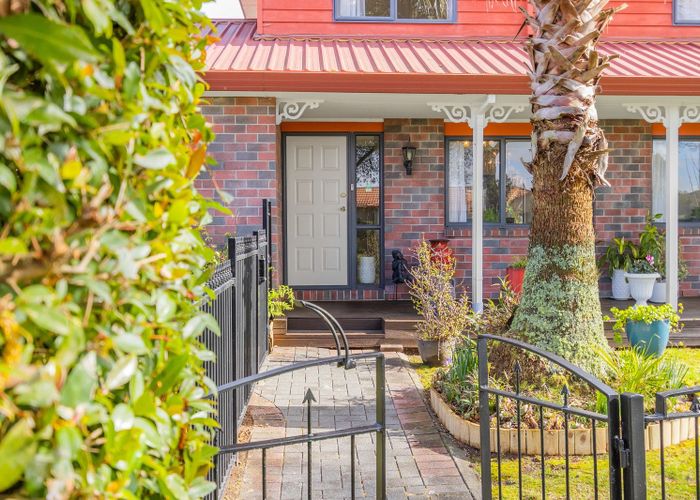  at 128 Collins Road, Melville, Hamilton
