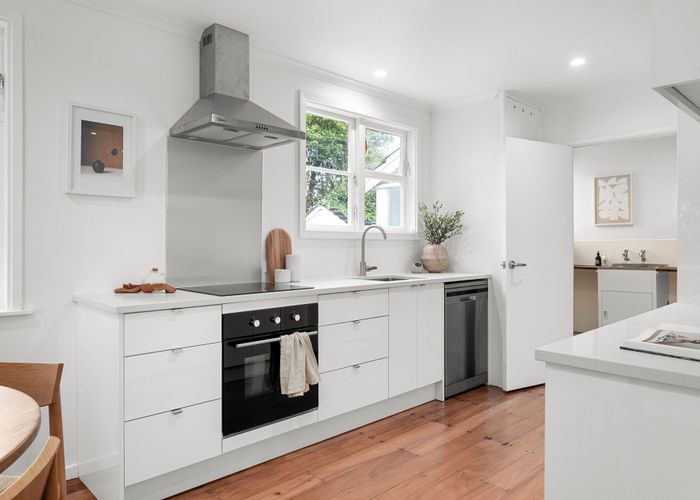  at 56 Alfred Street, Fairfield, Hamilton