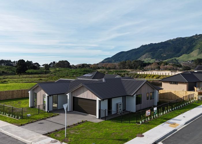  at 24 Kotuku Ngutupapa Way, Waikanae, Kapiti Coast, Wellington