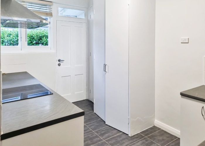  at 2/181 Jervois Road, Herne Bay, Auckland City, Auckland