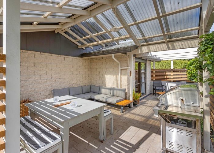  at 17 Todd Avenue, Bishopdale, Christchurch