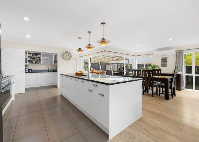  at 36 Weatherly Drive, Beachlands, Manukau City, Auckland