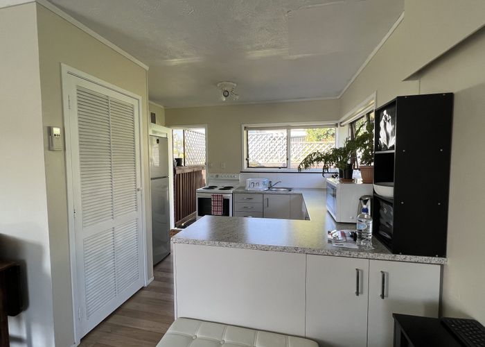  at 1/85 Stredwick Drive, Torbay, Auckland