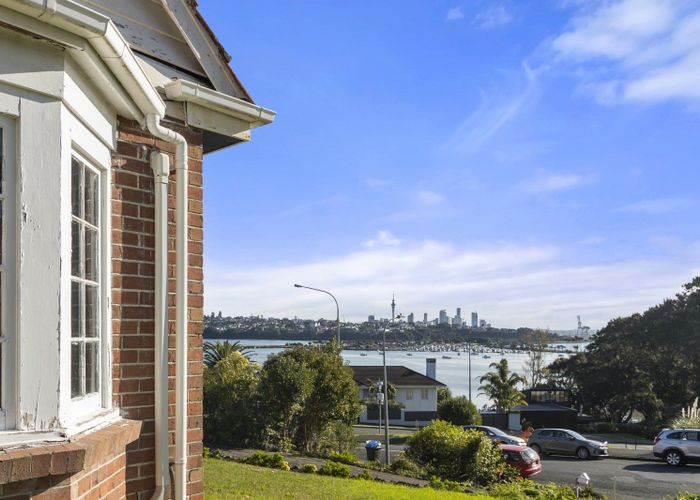  at 164 Paritai Drive, Orakei, Auckland