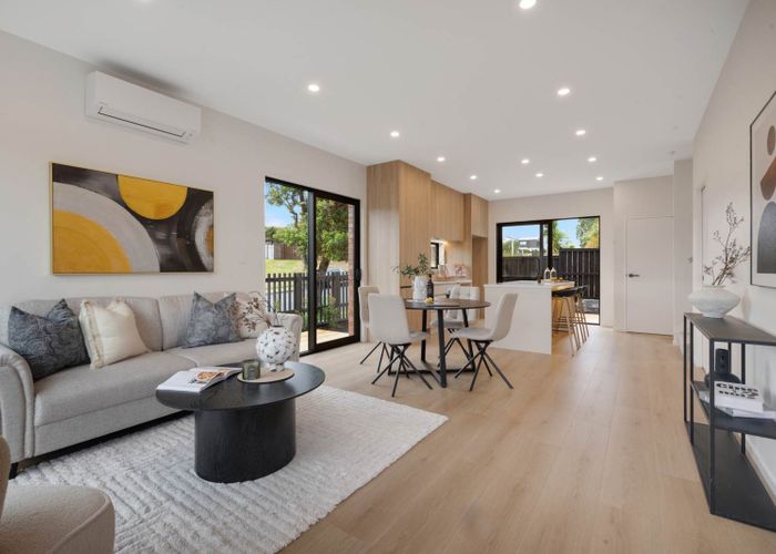  at Lots 1-4/32 Kurnell Drive, Botany Downs, Manukau City, Auckland