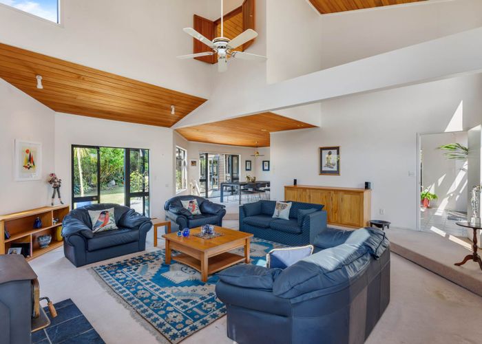  at 3 Scorpio Place, Windsor Park, Auckland