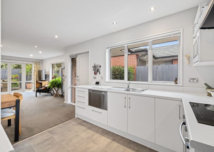  at 2/17 Field Terrace, Upper Riccarton, Christchurch