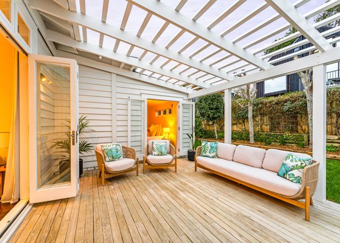  at 1/20 Richmond Avenue, Northcote Point, Auckland