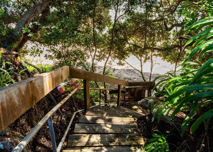  at 152 One Tree Point Road, One Tree Point