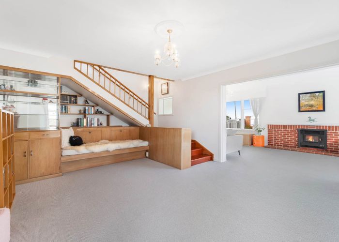  at 16 Belfast Street, Hillsborough, Auckland City, Auckland