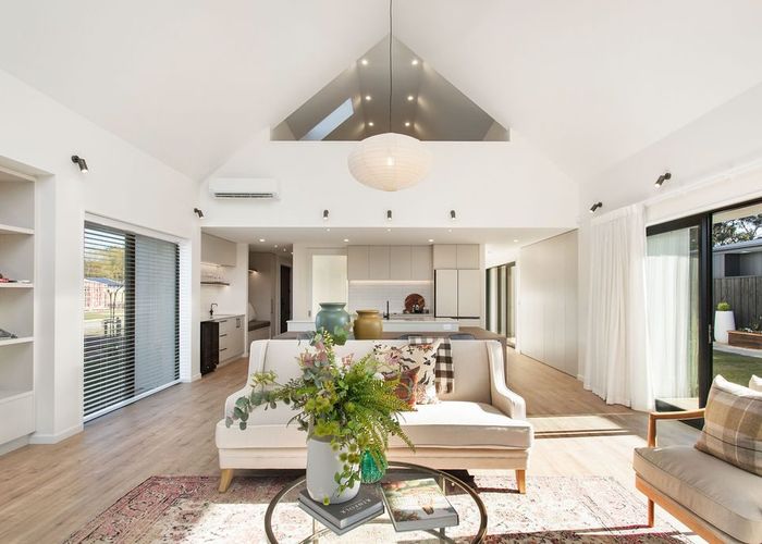  at 2 Emily Knowles Drive, Cashmere, Christchurch City, Canterbury