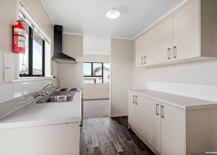  at 2/332 Whangaparaoa Road, Stanmore Bay, Rodney, Auckland