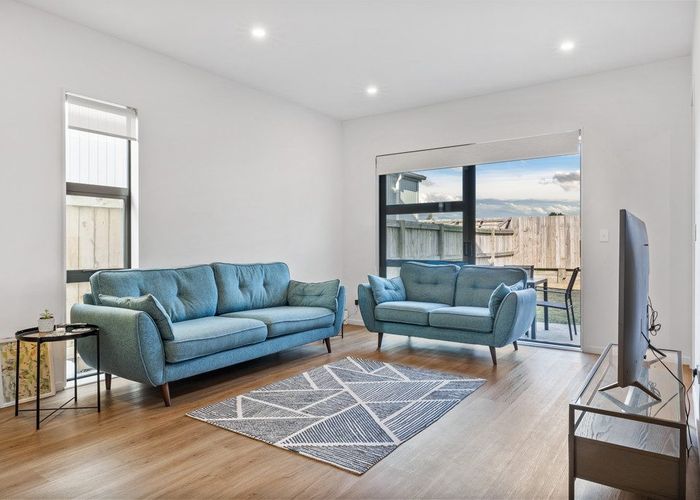  at 6 Coast Garden Drive, Hobsonville, Waitakere City, Auckland