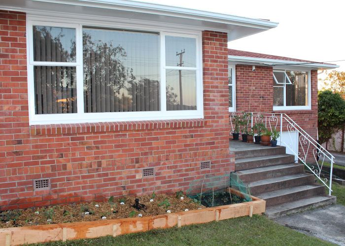  at 3A Deuxberry Avenue, Northcote, North Shore City, Auckland
