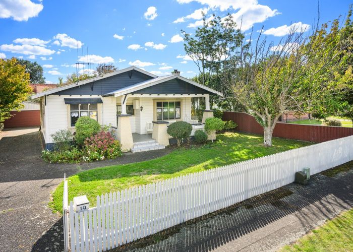  at 19 Beresford Street, Takaro, Palmerston North, Manawatu / Whanganui