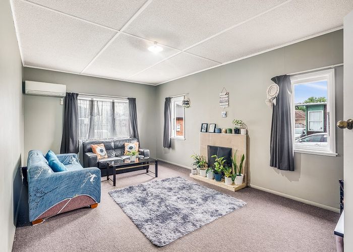  at 221 Fox Street, Hamilton East, Hamilton, Waikato