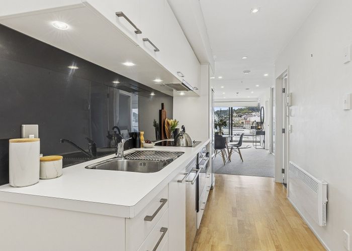  at 64/13 College Street, Te Aro, Wellington, Wellington