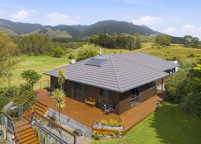  at 84 Derham Road, Te Horo, Kapiti Coast, Wellington