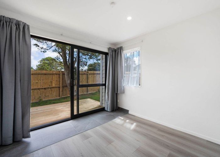  at 6C Waitaki Street, Henderson, Waitakere City, Auckland