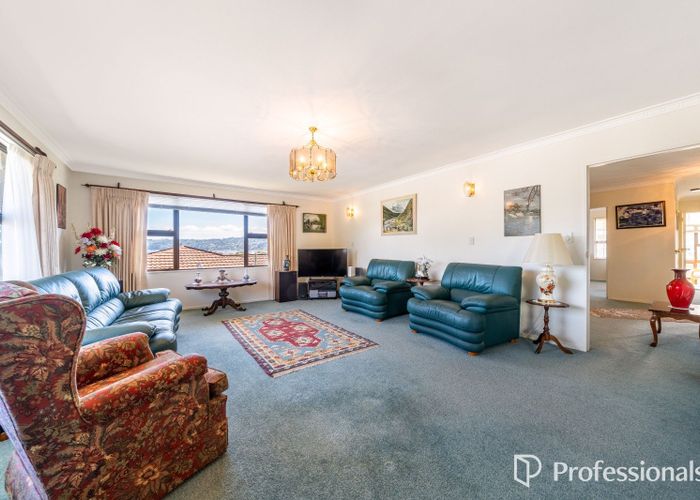  at 7 Summit Road, Fairfield, Lower Hutt, Wellington