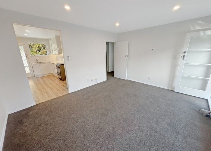  at 2/327 Gloucester Street, City Centre, Christchurch City, Canterbury