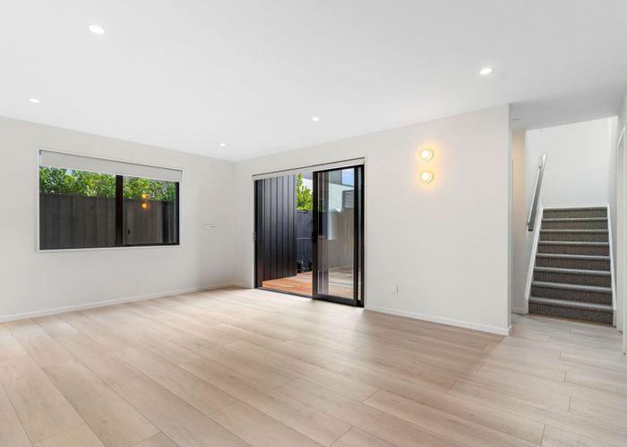  at 16B Moa Road, Point Chevalier, Auckland City, Auckland