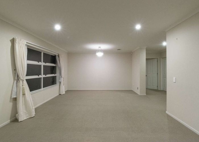  at 88 Jeffs Road, Flat Bush, Manukau City, Auckland