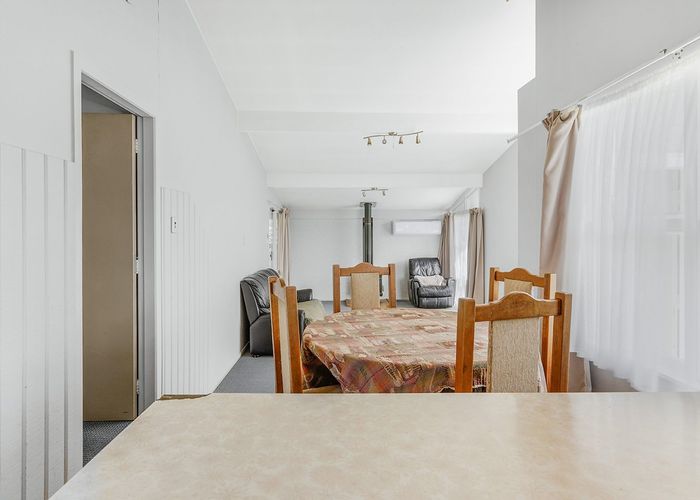  at 5 Hazelwood Avenue, Dinsdale, Hamilton