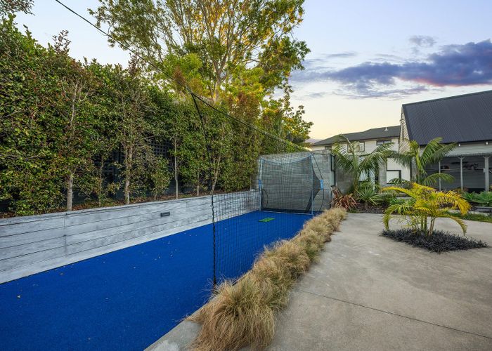  at 9 Quebec Road, Milford, North Shore City, Auckland