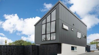  at 6/4 Jutland Road, Hauraki, Auckland