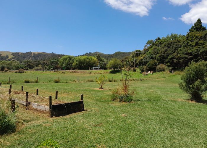  at 4 Cemetery Road, Kuaotunu, Whitianga
