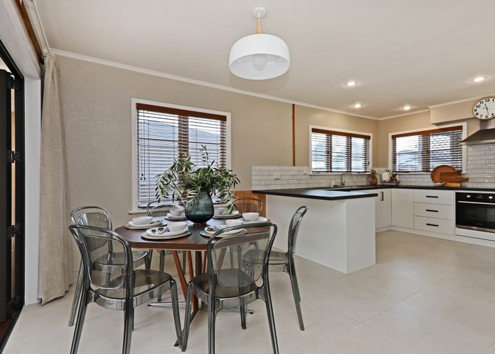  at 9 Windsor Terrace, Taradale, Napier