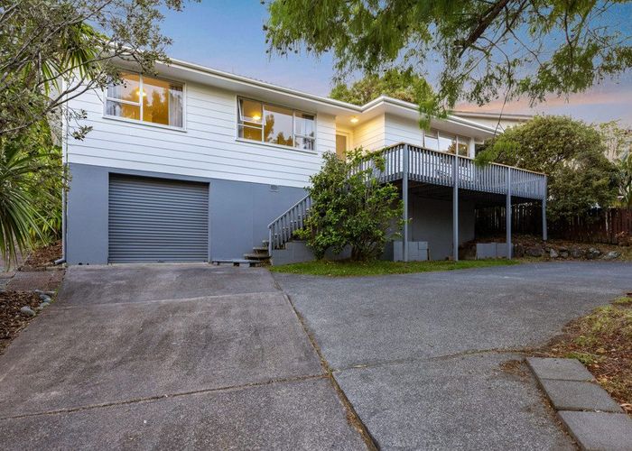  at 94 Salamanca Road, Sunnynook, Auckland