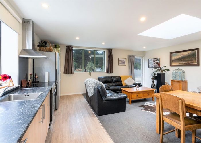  at 1860 Waikouaiti-Waitati Road, Evansdale, Waikouaiti