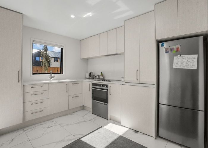  at 1/320 Oxford Terrace, Avalon, Lower Hutt, Wellington