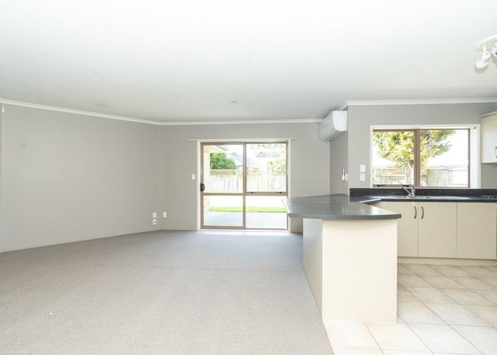  at 12 Wakefield Place, Rototuna North, Hamilton