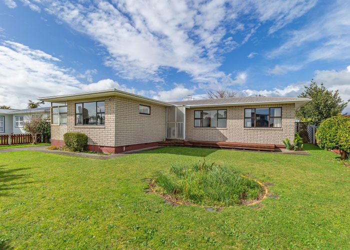  at 19 Balmoral Street, Levin, Levin