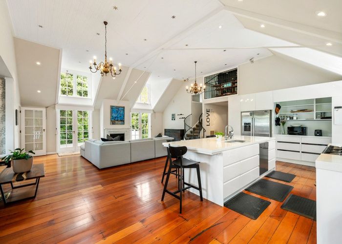  at 5A Raroa Road, Kelburn, Wellington, Wellington