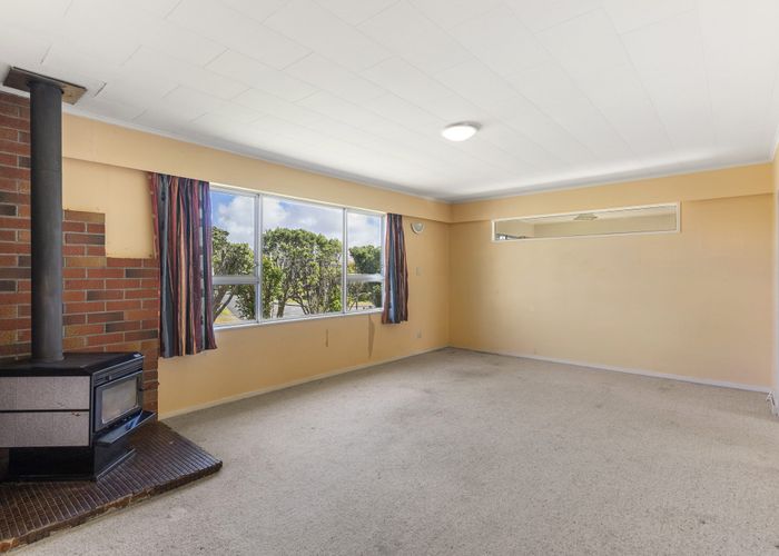 at 5 Cheyne Walk, Newlands, Wellington
